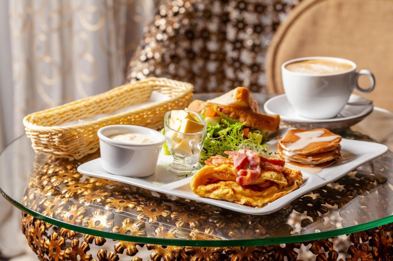 Deluxe Kupava فندق إلفيف